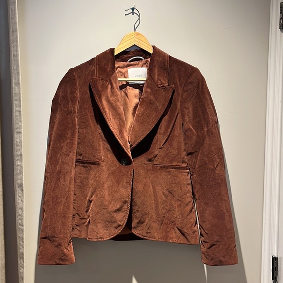 Wilfred Jackets & Blazers - Aritzia Wilfred walnut brown fake suede blazer size 4